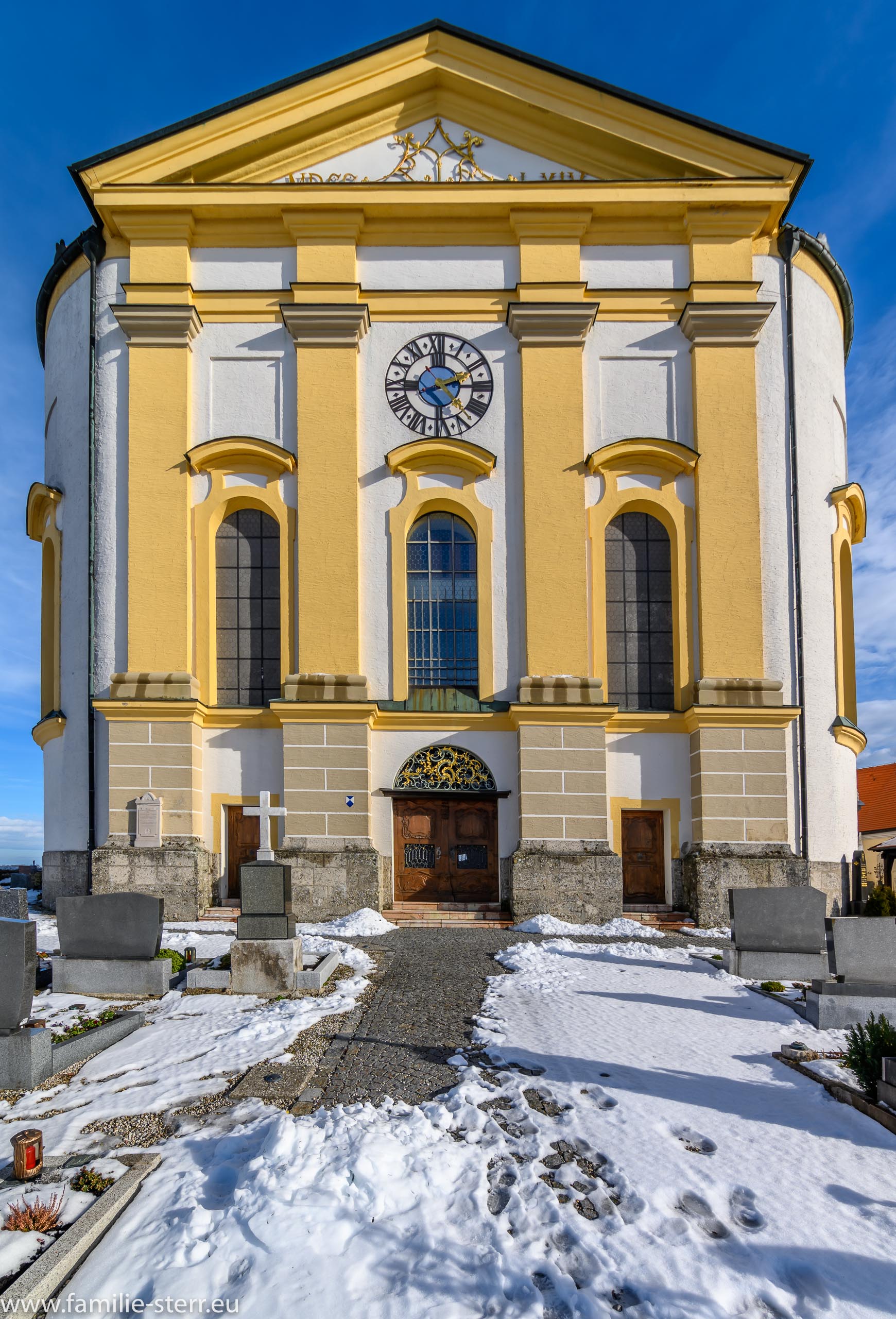 Maria Königing des Rosenkranzes