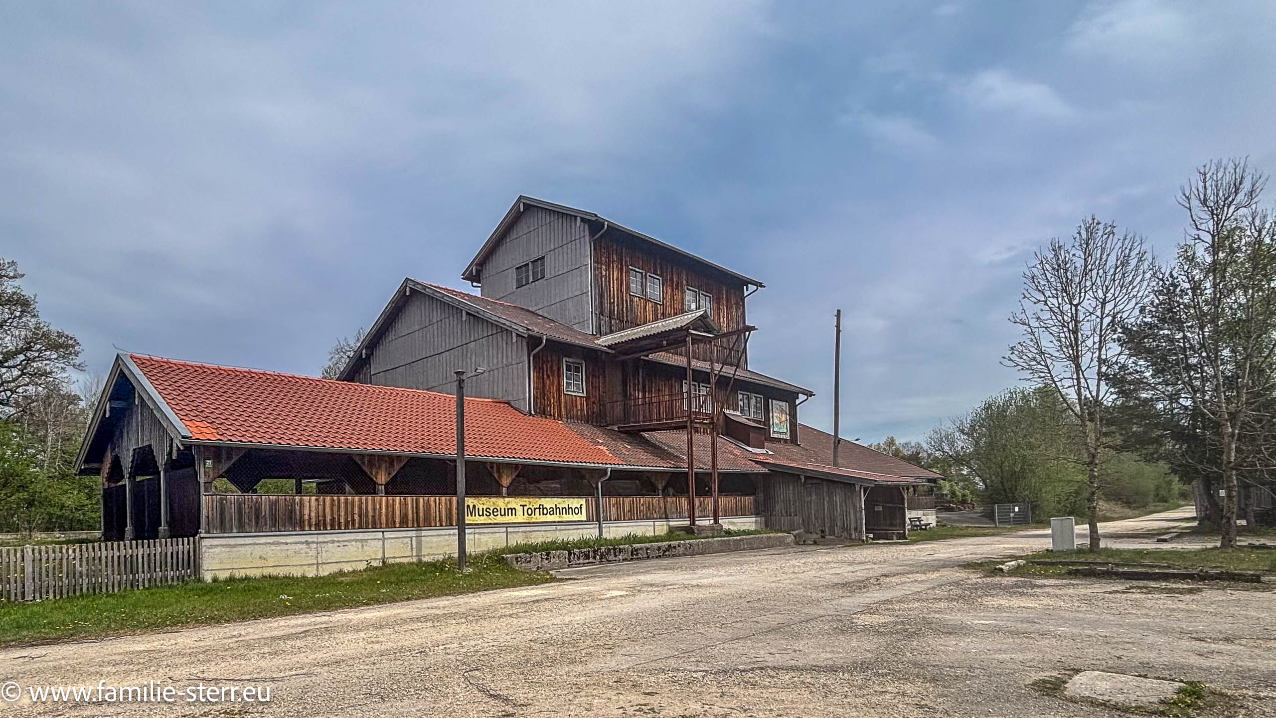 Torfbahnhof / Grassau im Chiemgau