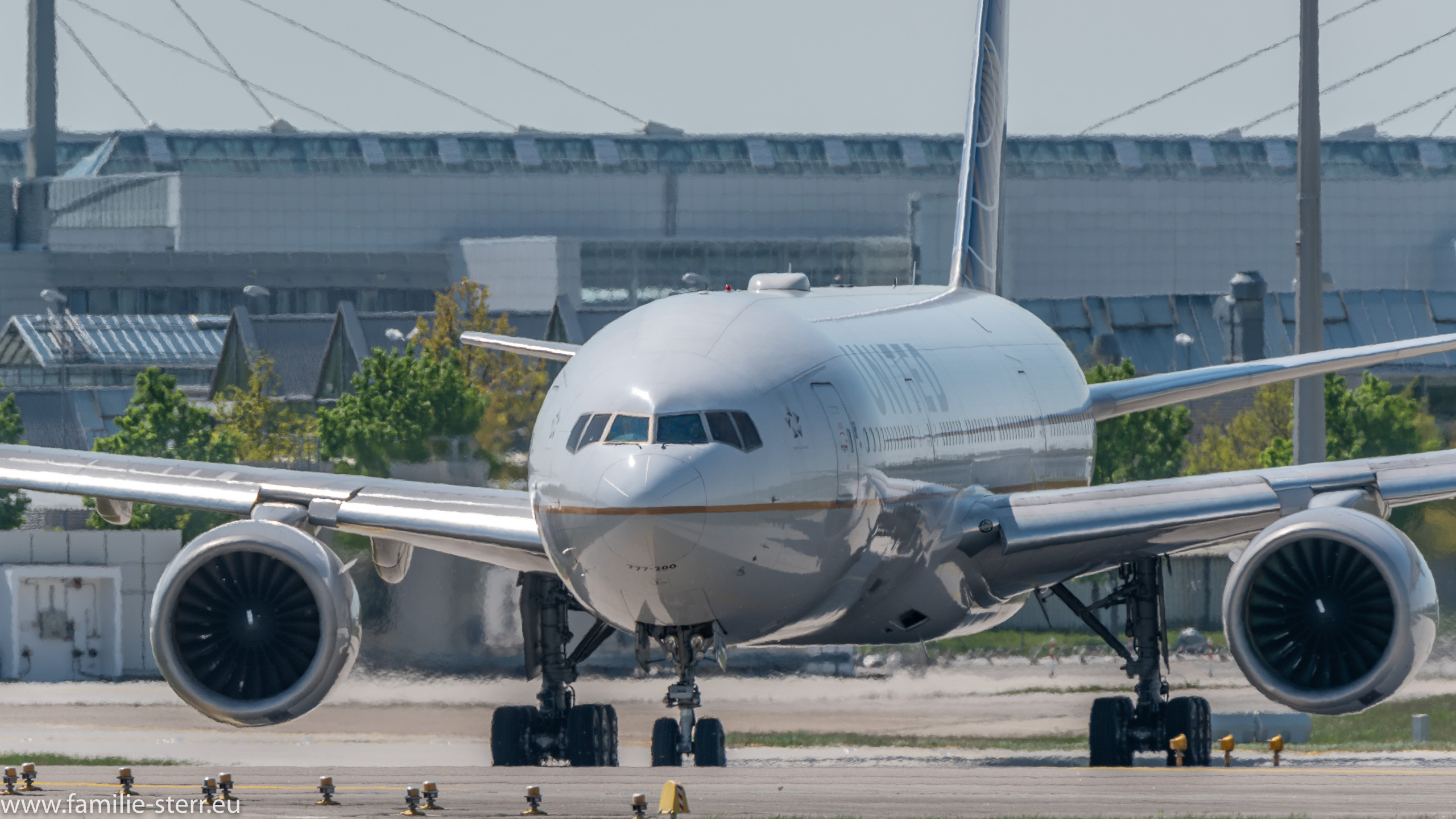 N-209UA