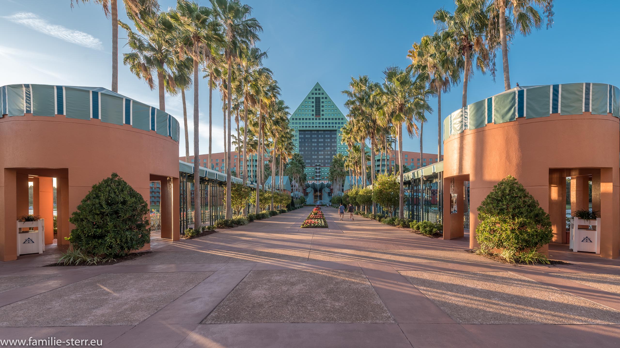 WDW Dolphin Hotel