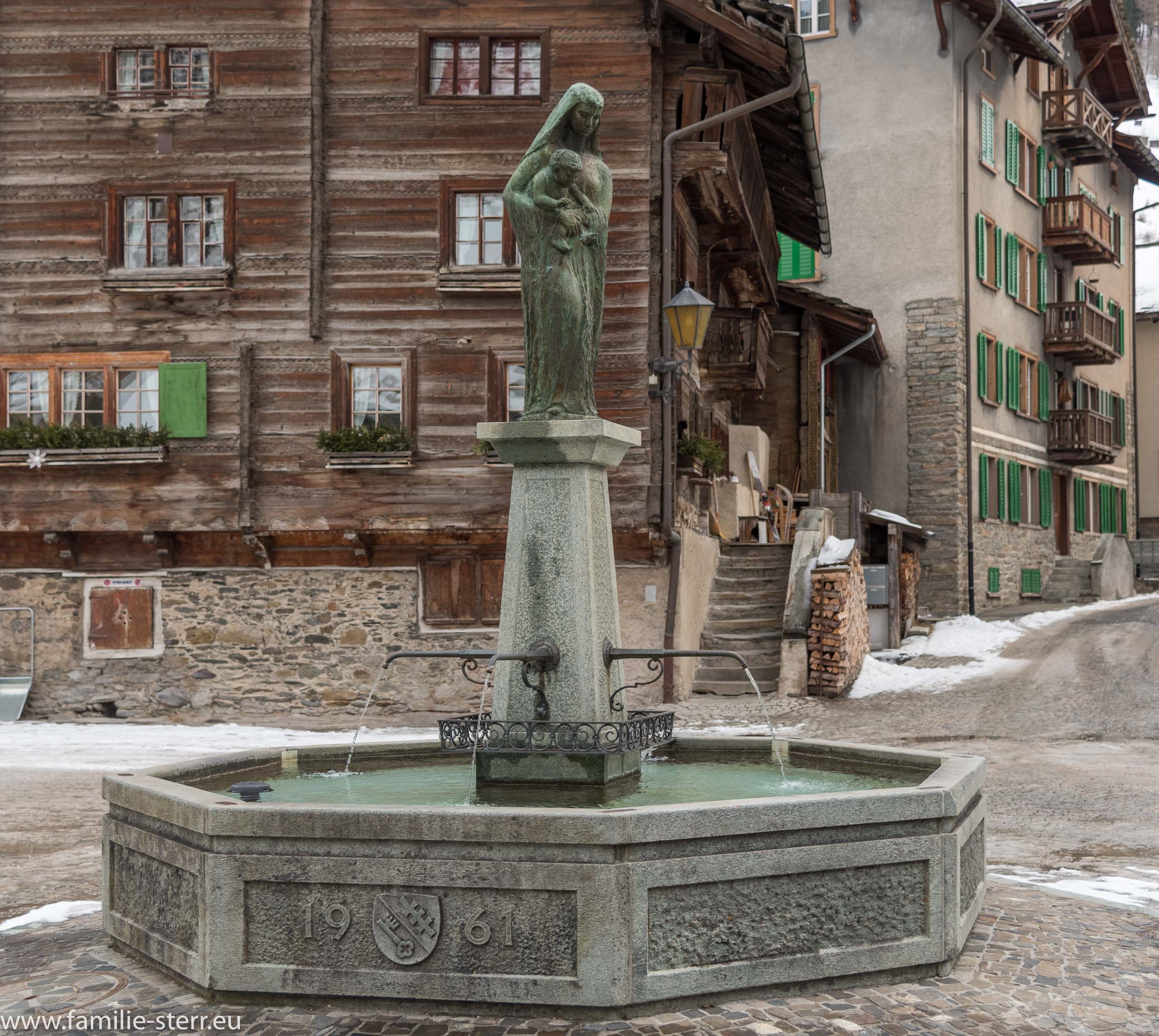Brunnen 51