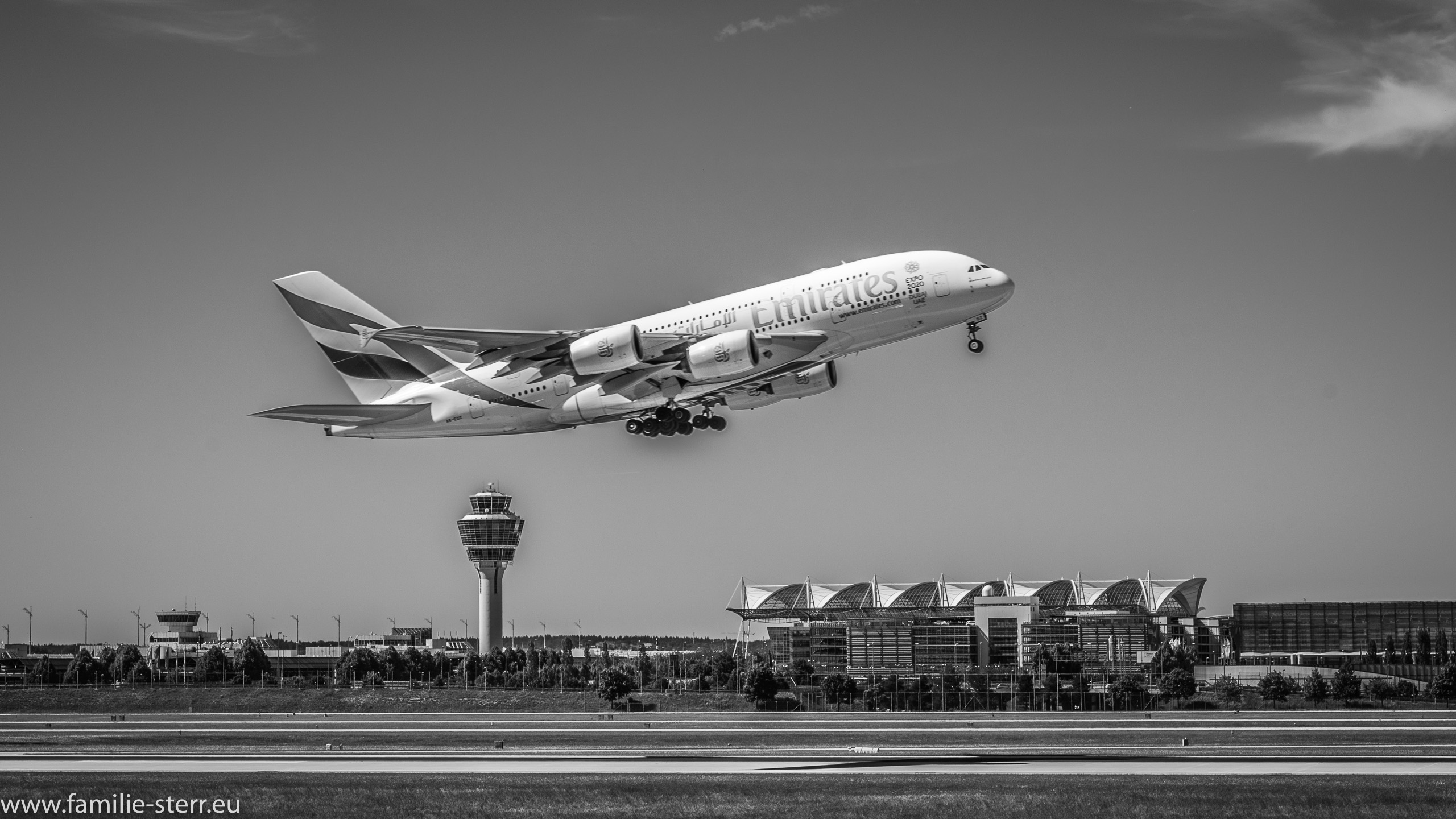 Airbus A380-861