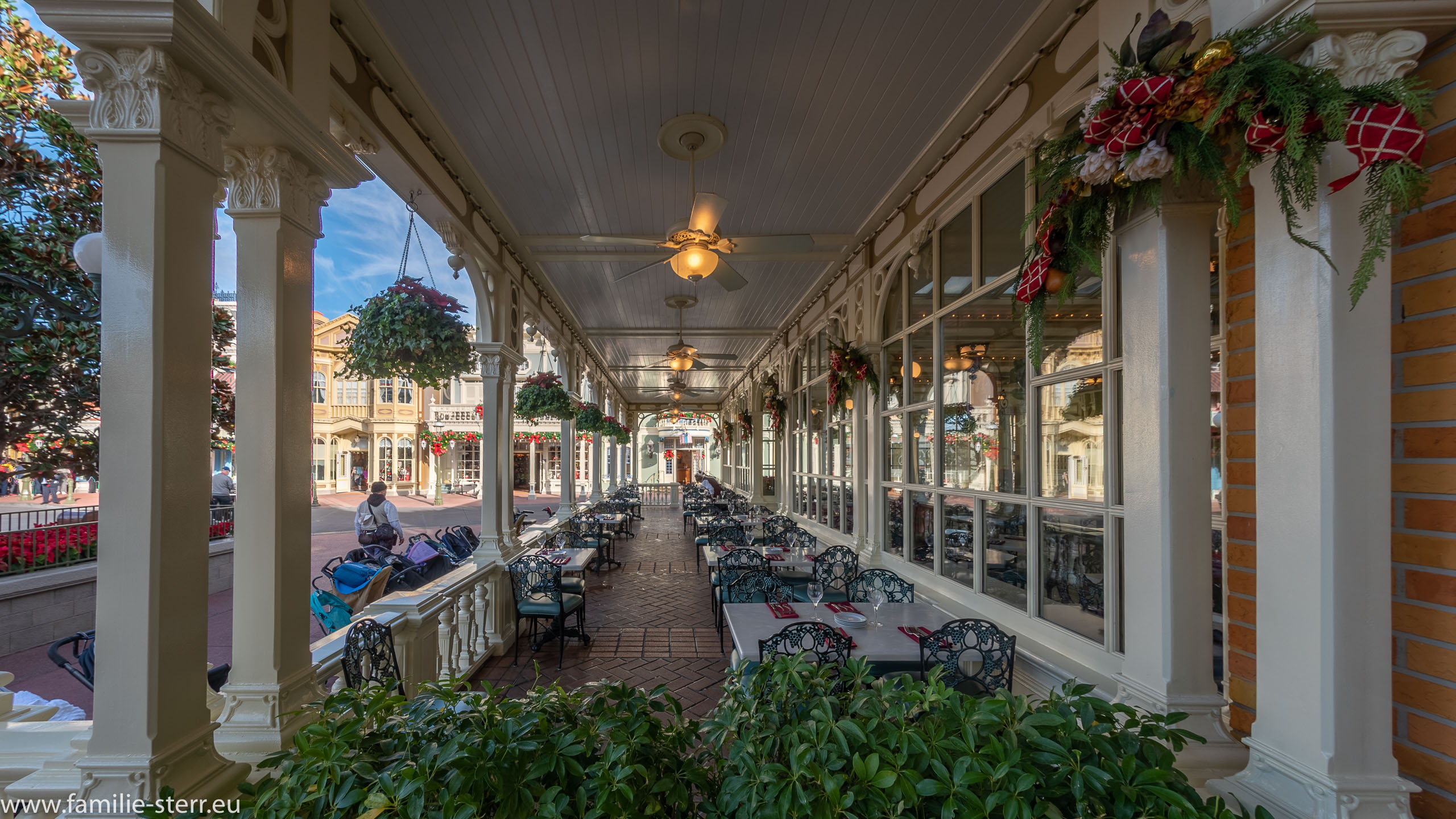 Tony's Town Square Restaurant
